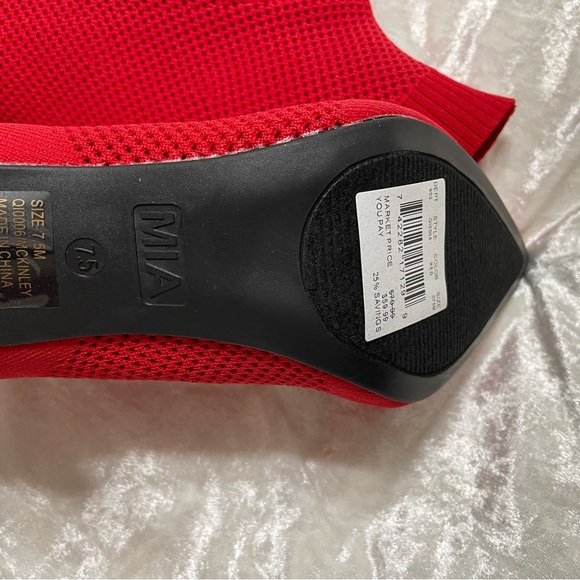 MIA Red Sock Bootie - Picture 5 of 6